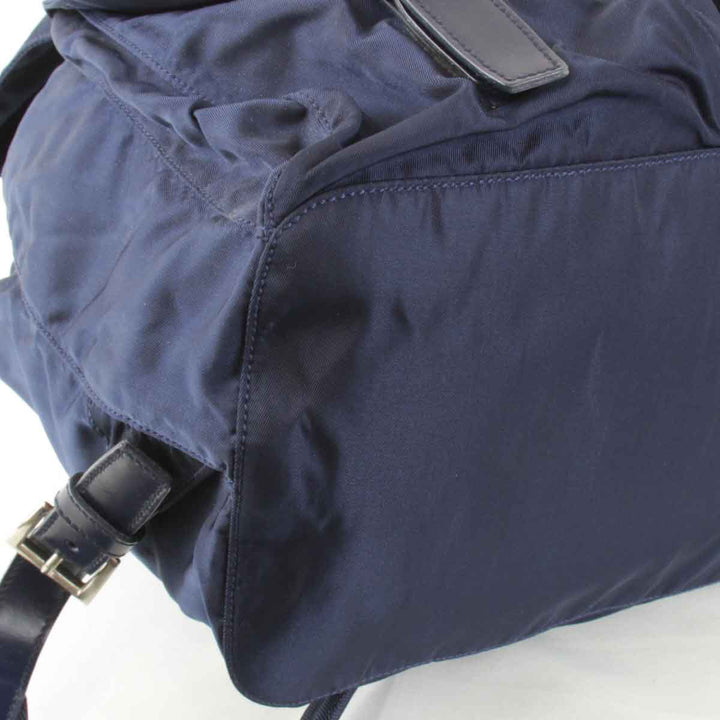 『USED』 
PRADA プラダ 
 リュック・デイパック 
ナイロン ネイビー