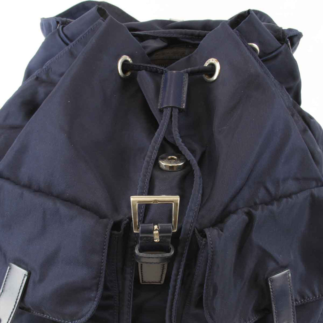 『USED』 
PRADA プラダ 
 リュック・デイパック 
ナイロン ネイビー