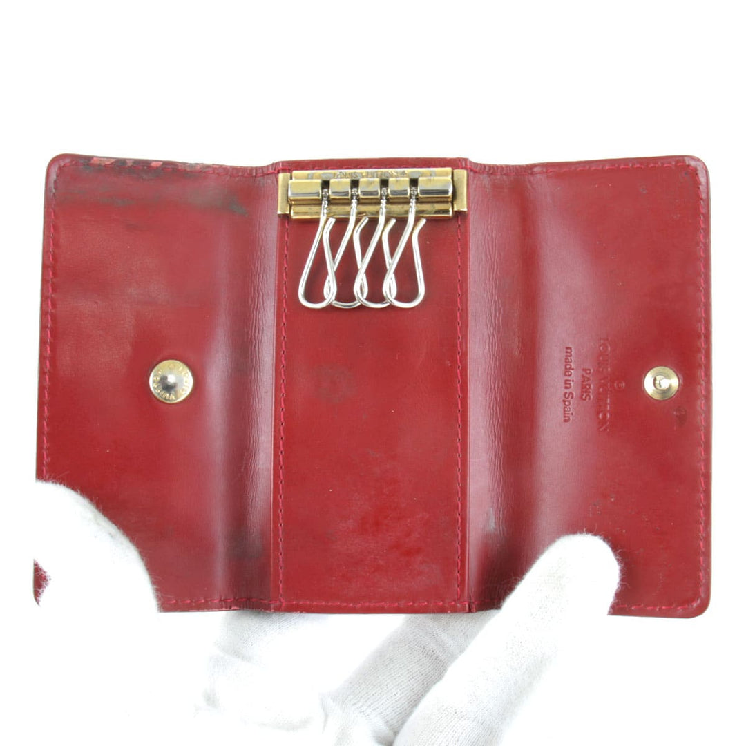 『USED』 
LOUIS VUITTON ルイ・ヴィトン 
 ヴェルニ ミュルティクレ4 M91976 キーケース 
モノグラムヴェルニ レッド