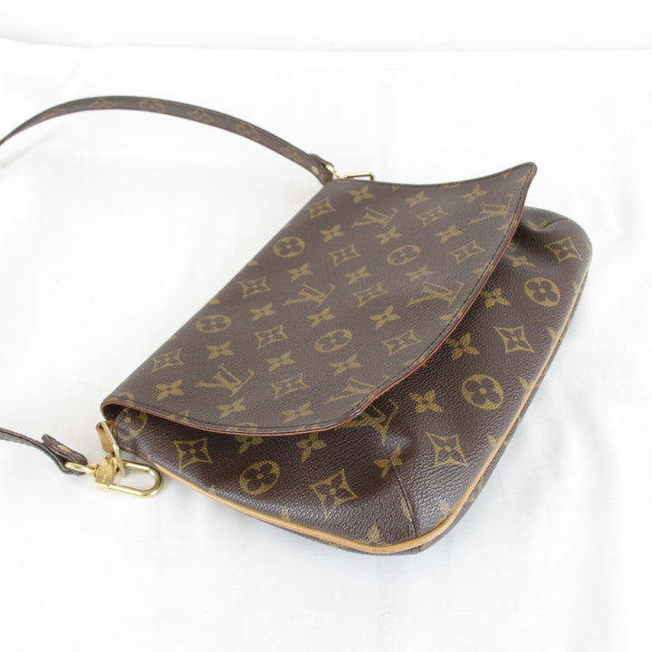 『USED』 
LOUIS VUITTON ルイ・ヴィトン 
 ミュゼットタンゴ ストラップ別商品 M51257 ショルダーバッグ 
モノグラムキャンバス モノグラム