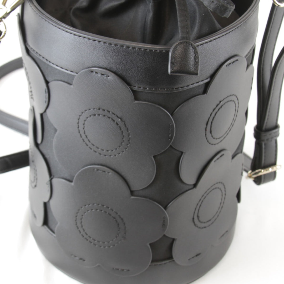 美品『USED』 
MARY QUANT マリークヮント 
 バケツ型 2way デイジー ショルダーバッグ 
レザー ブラック
