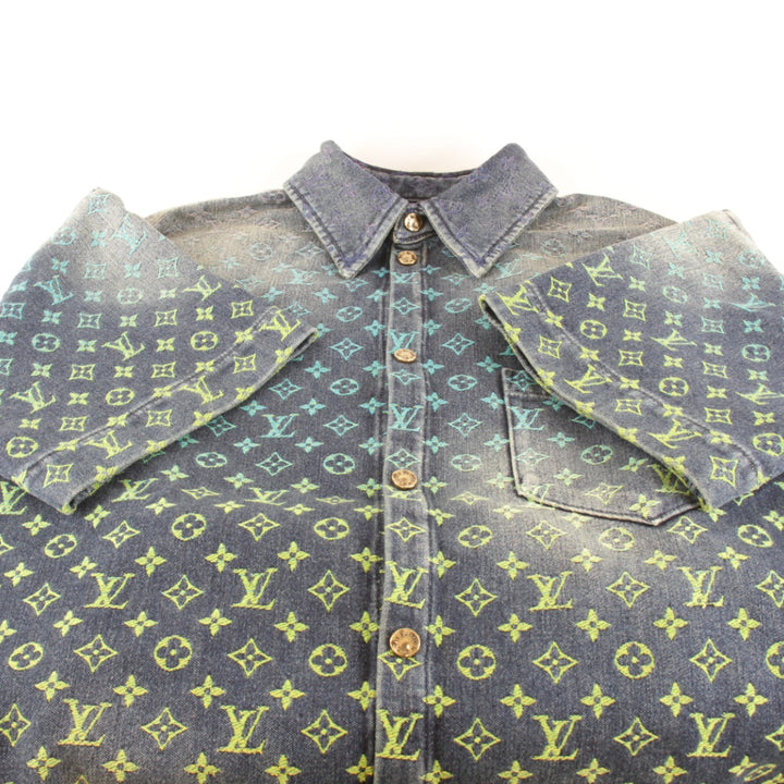 【価格改定】美品『USED』 
LOUIS VUITTON ルイ・ヴィトン 
 半袖シャツ 
コットン マルチカラー