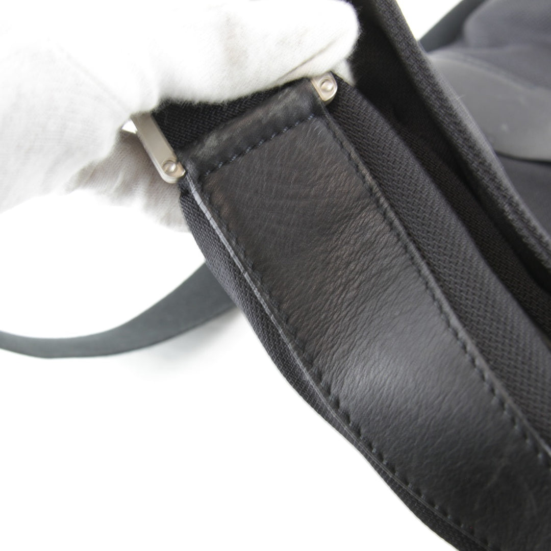 『USED』 
LOEWE ロエベ 
 メッセンジャーバッグ 
ナイロン ブラック