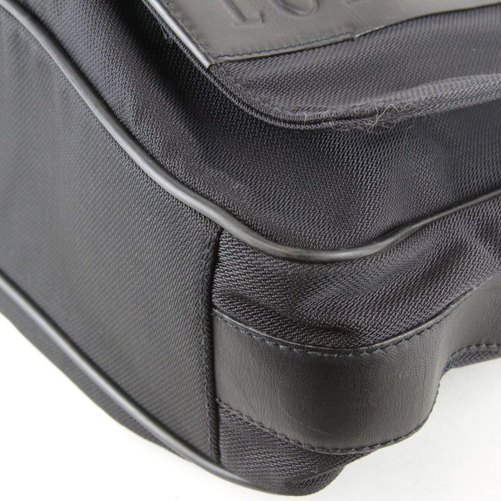 『USED』 
LOEWE ロエベ 
 メッセンジャーバッグ 
ナイロン ブラック