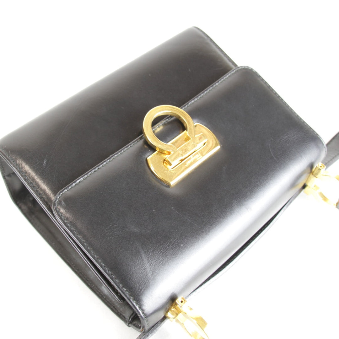 良品『USED』 
Salvatore Ferragamo フェラガモ 
 ショルダーバッグ 
レザー ブラック