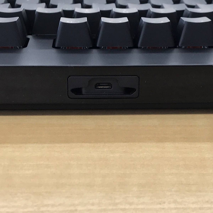 『USED』 
 
 ロジクール Logicool G PRO ゲーミングキーボード テンキーレス 有線 G-PKB-002LN PC周辺機器 
 ブラック