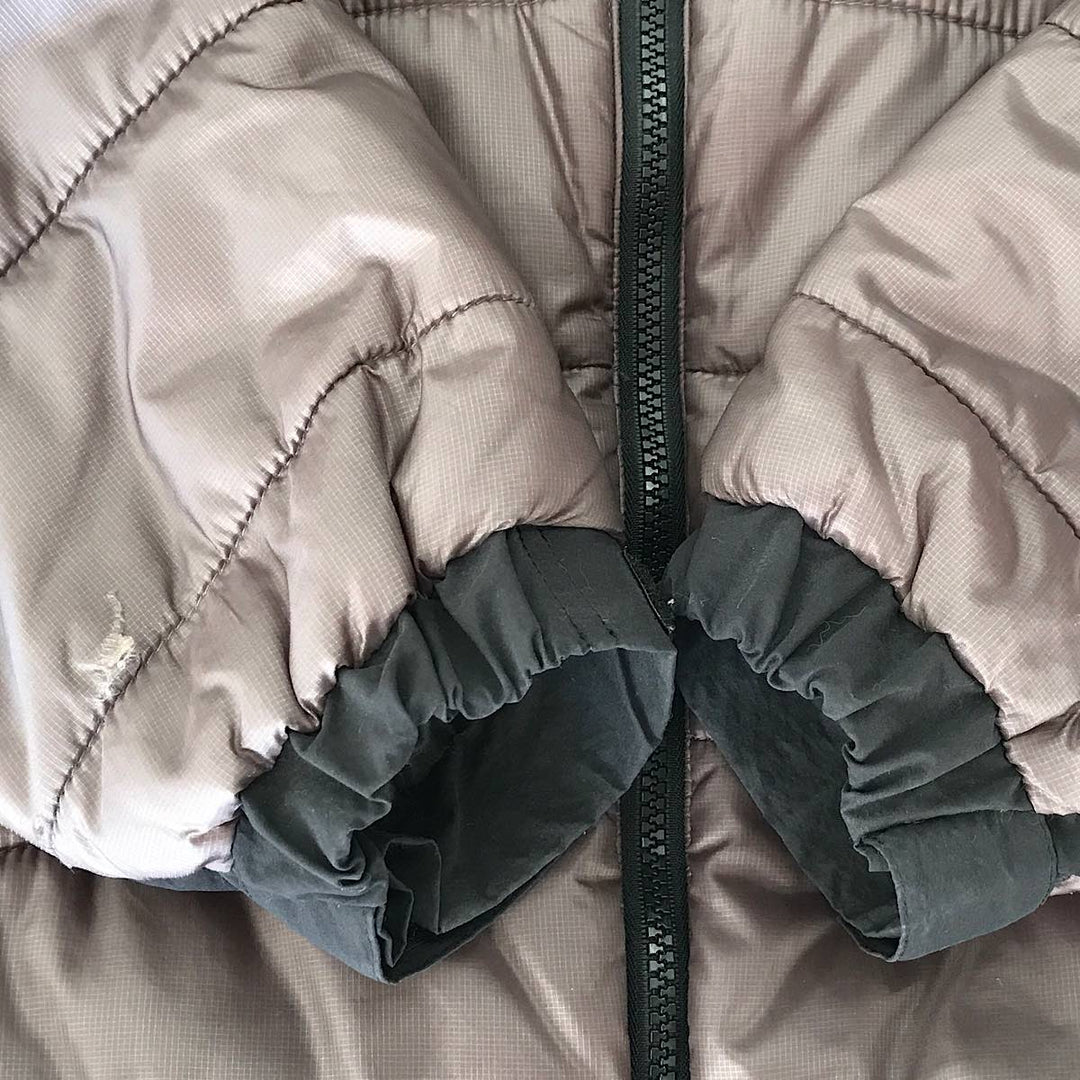 『USED』 
THE NORTH FACE ザ・ノースフェイス 
 中綿ジャケット NY17302 ダウンジャケット 
ナイロン/ポリエステル  グレー系