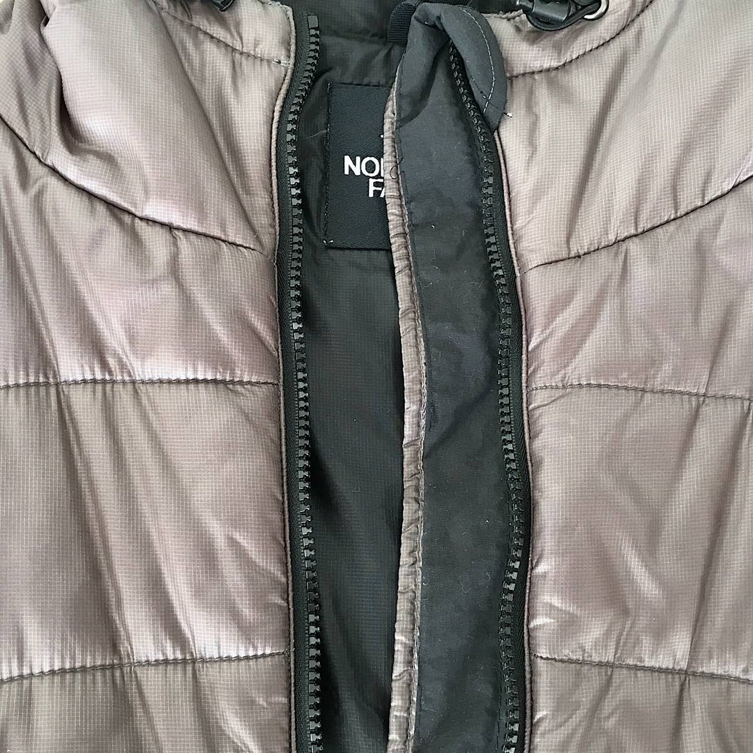 『USED』 
THE NORTH FACE ザ・ノースフェイス 
 中綿ジャケット NY17302 ダウンジャケット 
ナイロン/ポリエステル  グレー系