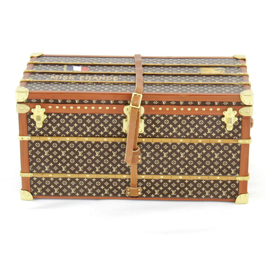 美品『USED』 
LOUIS VUITTON ルイ・ヴィトン 
 ノベルティ ペーパーウエイト ミスフランス M99408 オブジェ 
 ブラウン