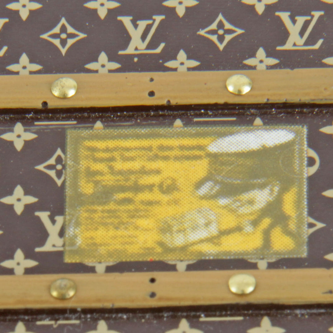 美品『USED』 
LOUIS VUITTON ルイ・ヴィトン 
 ノベルティ ペーパーウエイト ミスフランス M99408 オブジェ 
 ブラウン