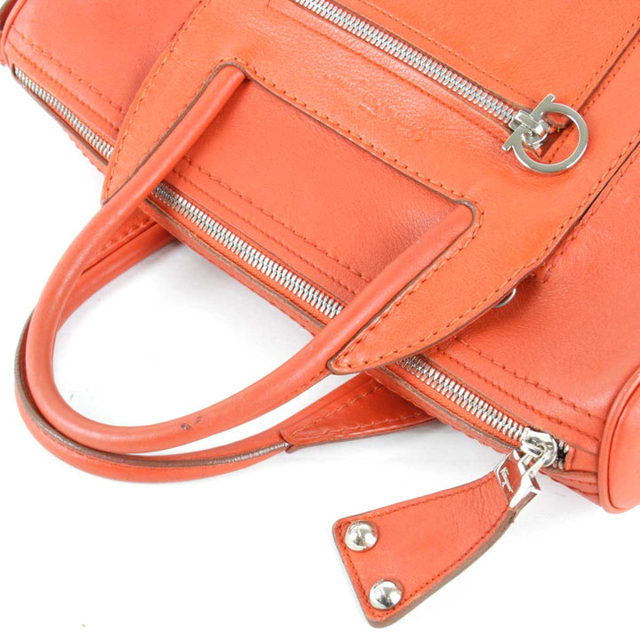 『USED』 
Salvatore Ferragamo フェラガモ 
 AU21 002404 ミニボストンバッグ 
レザー レッド