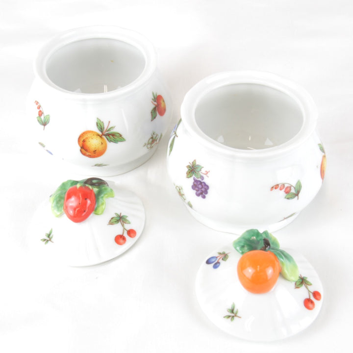 美品『USED』 
 
 ドマン シュガーポット×2 食器 
陶磁器 ホワイト キュートな果物のフタ