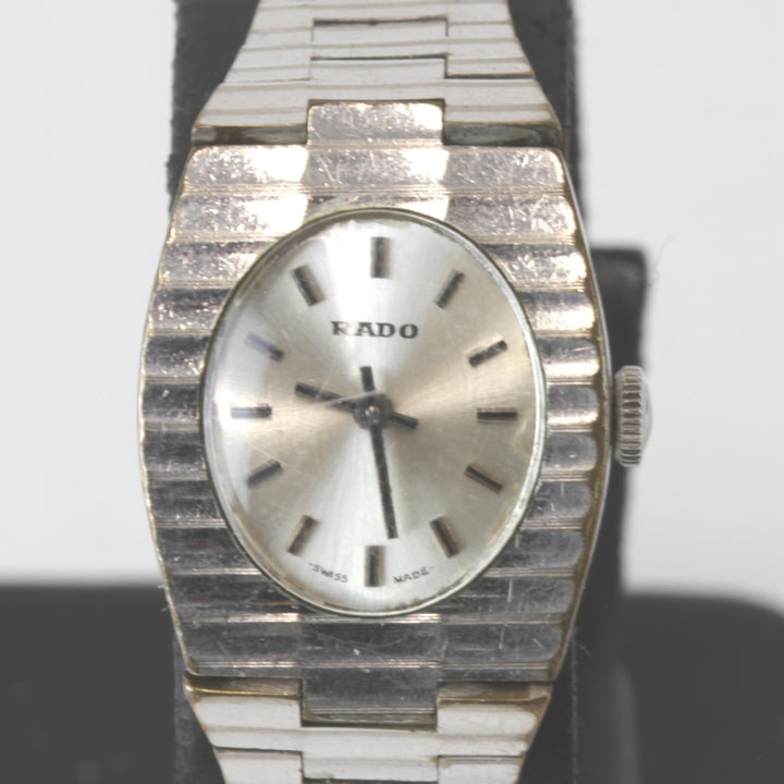 稼働品『USED』 
RADO 手巻き 5582 
腕時計
 手巻き レディース 華奢な手首に