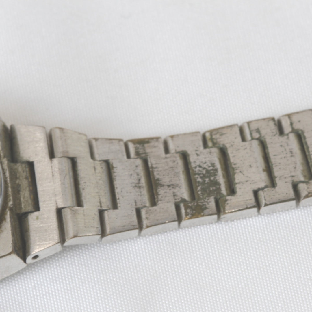 稼働品『USED』 
RADO 手巻き 5582 
腕時計
 手巻き レディース 華奢な手首に