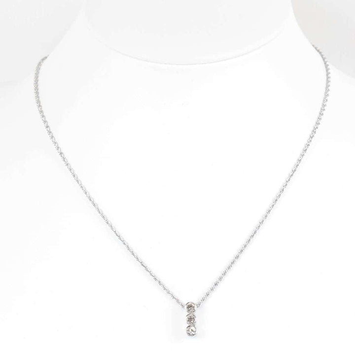 美品『USED』  
NINA RICCI ネックレス