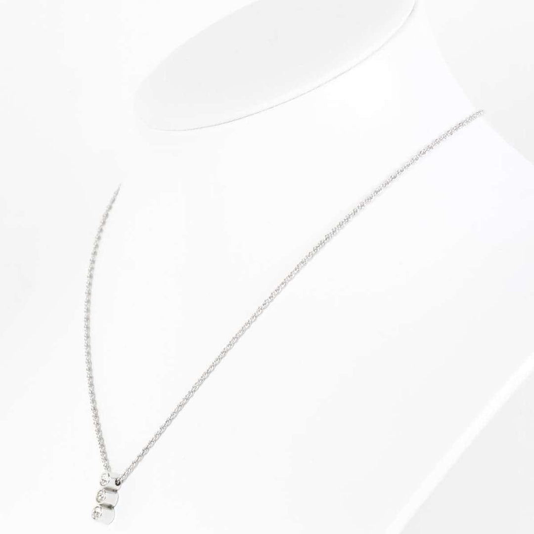 美品『USED』  
NINA RICCI ネックレス