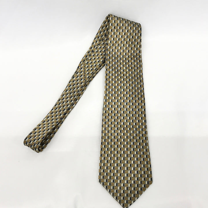『USED』 
Christian Dior クリスチャンディオール 
 ネクタイ 
シルク 画像でご確認ください。