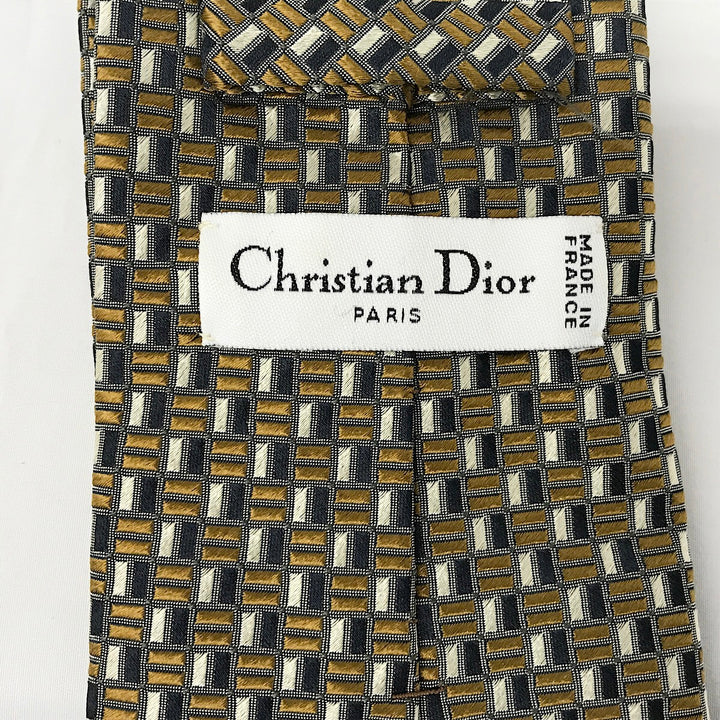 『USED』 
Christian Dior クリスチャンディオール 
 ネクタイ 
シルク 画像でご確認ください。