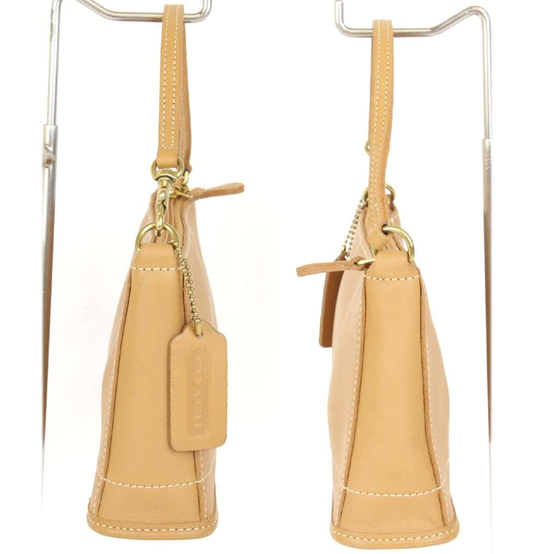 『USED』 
COACH コーチ 
 AOC-9311 ポーチ 
レザー ブラウン