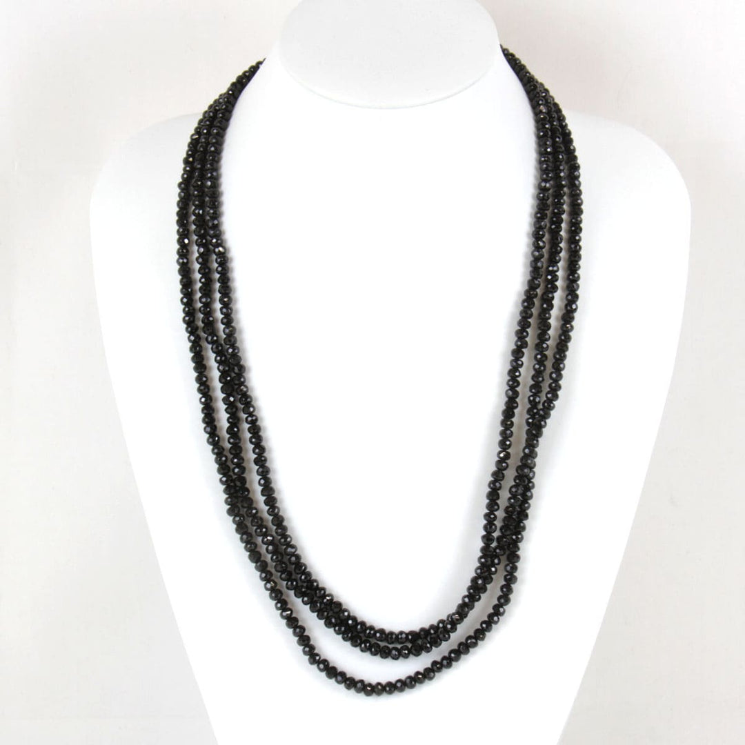 美品『USED』 K18WG 
 黒石 ネックレス
 119.6g