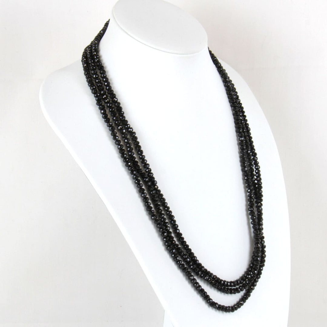 美品『USED』 K18WG 
 黒石 ネックレス
 119.6g