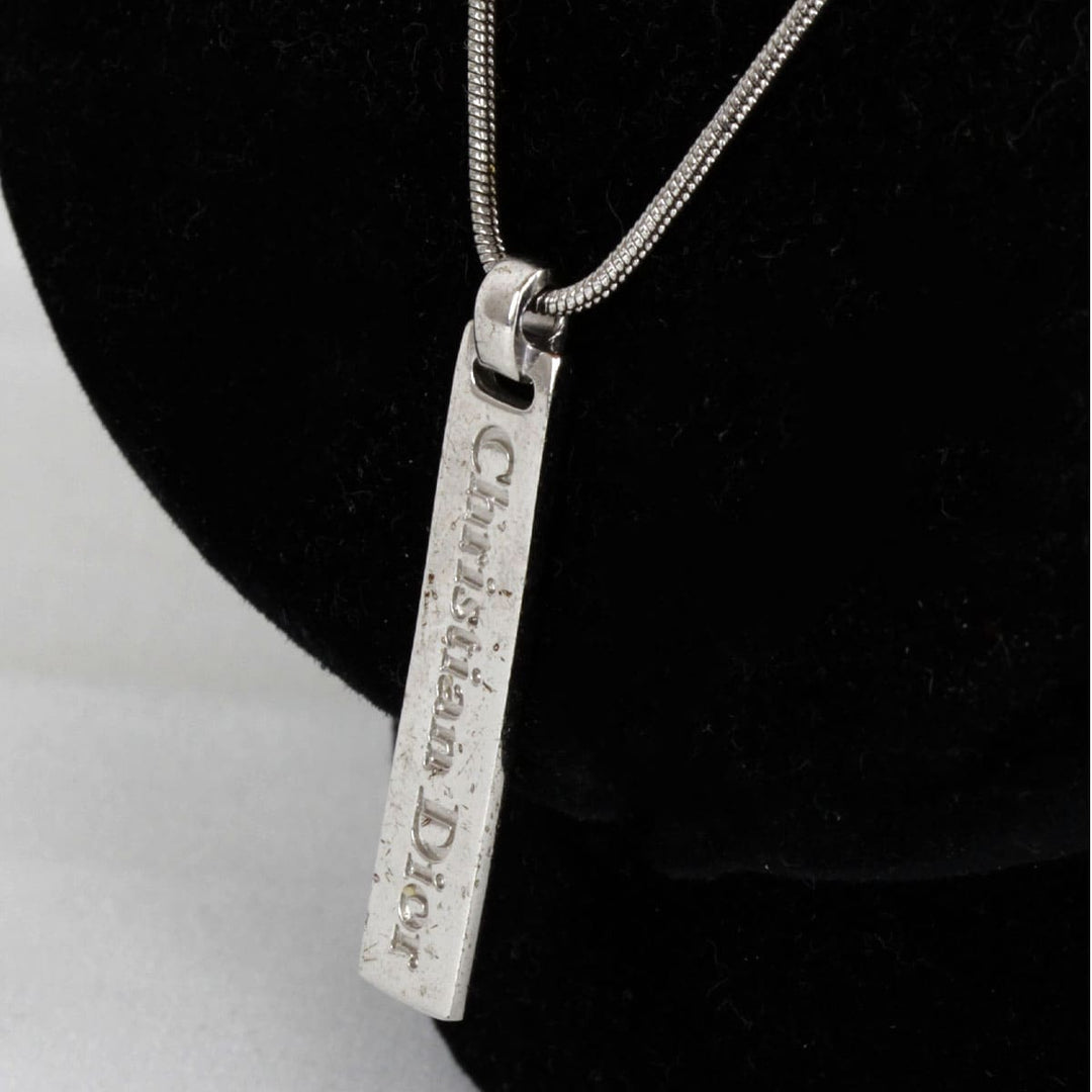 『USED』 メタル 
Christian Dior  プレートトップ ネックレス