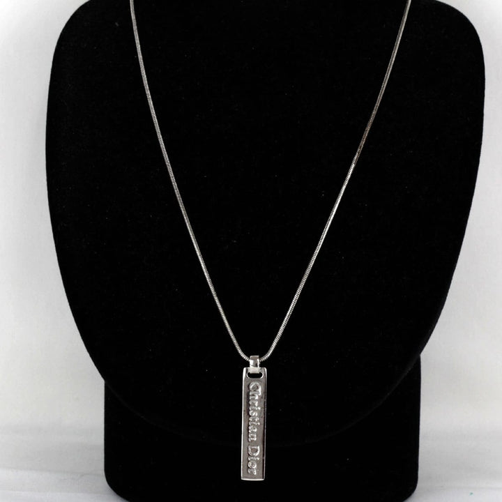 『USED』 メタル 
Christian Dior  プレートトップ ネックレス