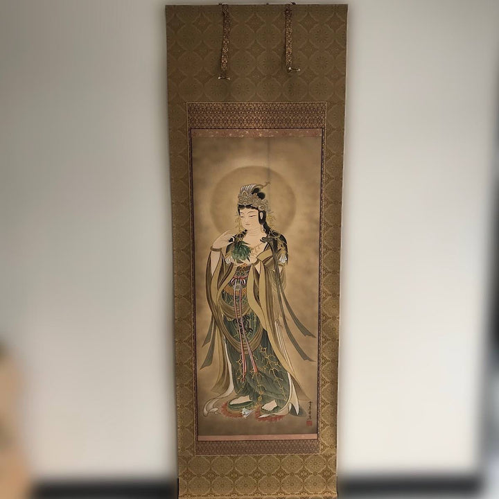 『模写』 
 
 野村雪草 楊柳観音 尺八立 掛軸 模写 骨董・民芸品 
紙