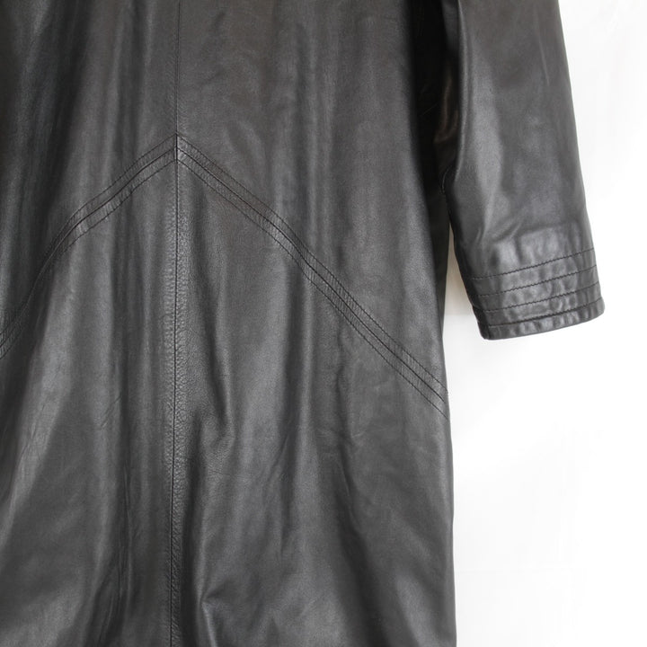 『USED』 
Guy Laroche ギ・ラロッシュ 
 コート 
羊革/ポリエステル ブラック