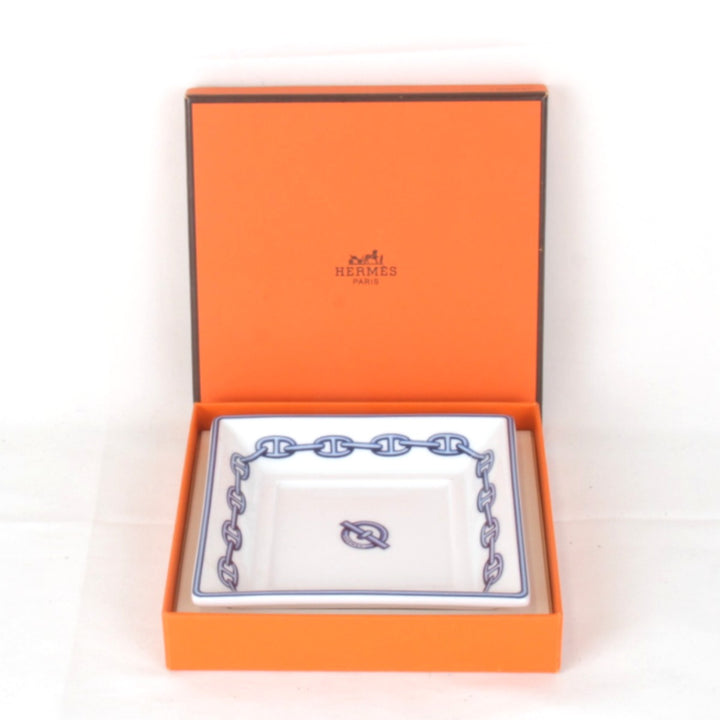 良品『USED』 
HERMES エルメス 
 食器 
 ホワイト