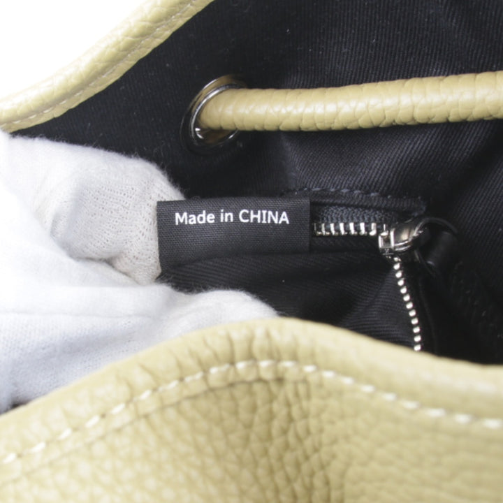 美品『USED』 
VASIC ヴァジック 
 ショルダーバッグ 
レザー ベージュ