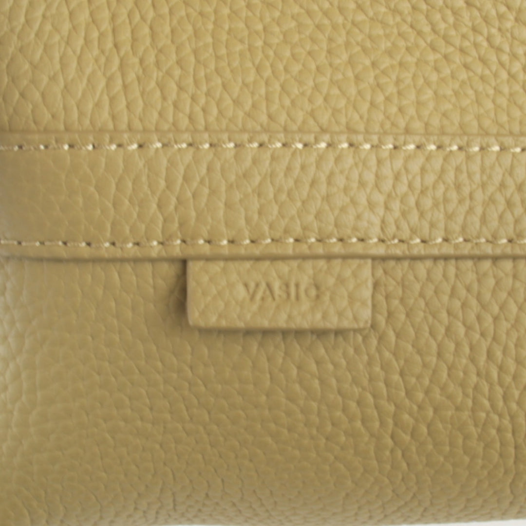 美品『USED』 
VASIC ヴァジック 
 ショルダーバッグ 
レザー ベージュ