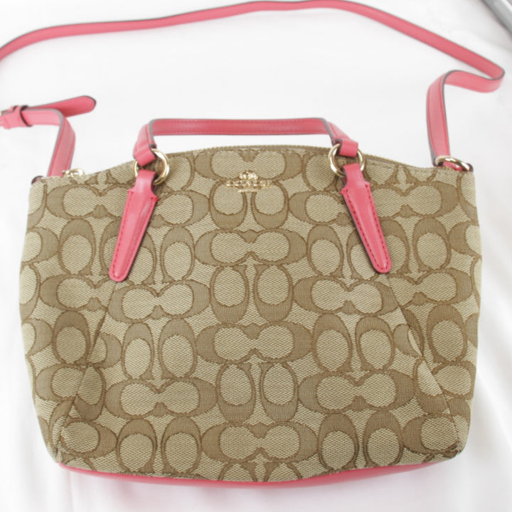 美品『USED』 
COACH コーチ 
 シグネチャー F57830 ショルダーバッグ 
キャンバス/レザー ベージュ×ピンク