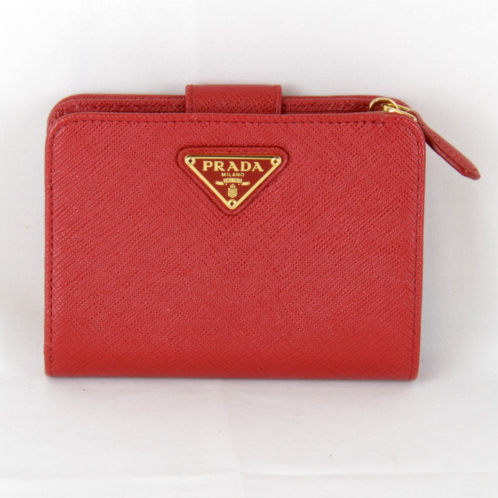 美品『USED』 
PRADA プラダ 
 サフィアーノIML018 二つ折り財布 
レザー レッド