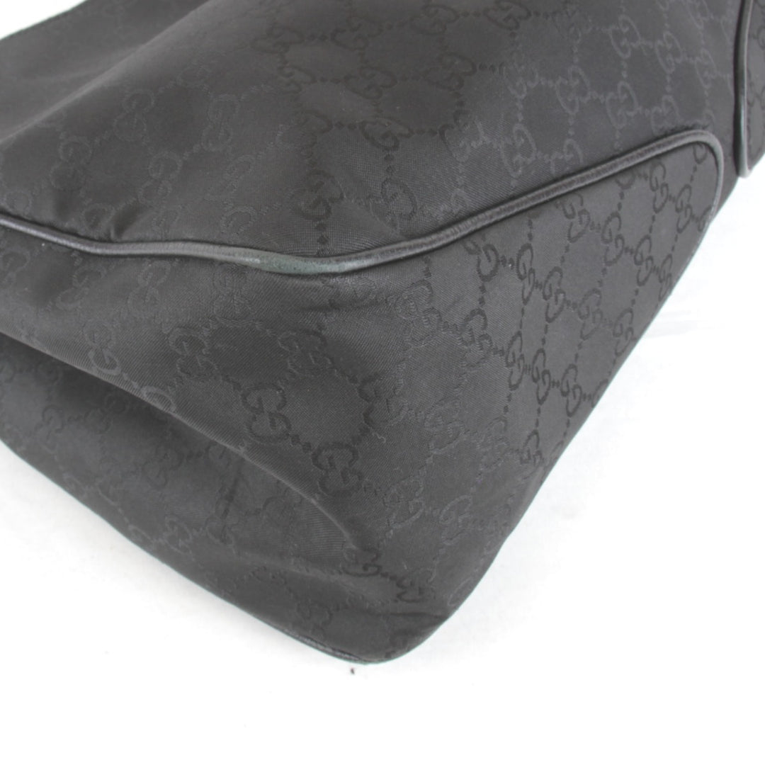 『USED』 
GUCCI グッチ 
 257268・204046 ショルダーバッグ 
ナイロン ブラック