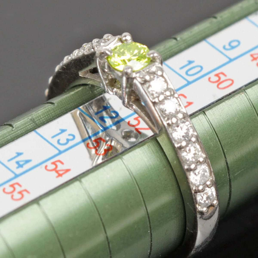 Pt900 
リング・指輪
 アップルダイヤモンド 0.184 4.6g