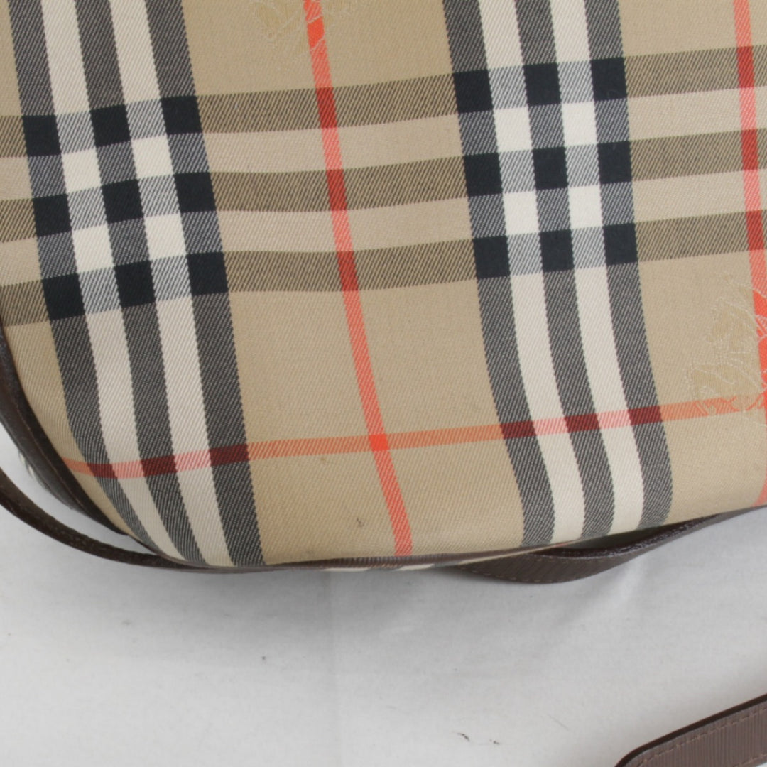 『USED』 
BURBERRY バーバリー 
 巾着 ノバチェック シャドーホース ショルダーバッグ 
PVC/レザー ブラウン