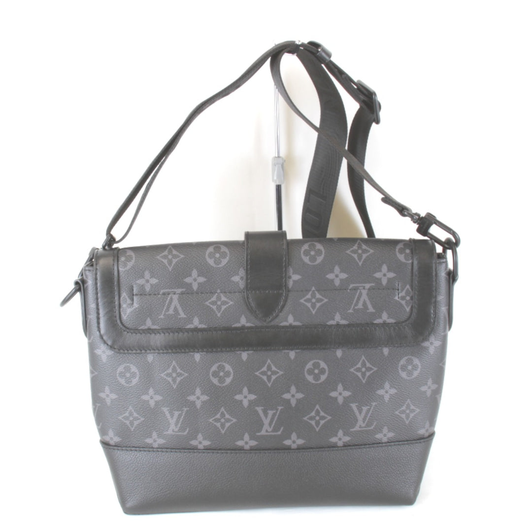 美品『USED』 
LOUIS VUITTON ルイ・ヴィトン 
 ソミュールメッセンジャー M45911 メッセンジャーバッグ 
モノグラムエクリプス/レザー ブラック 汚れにくい素材 高級 クール ハイブランド