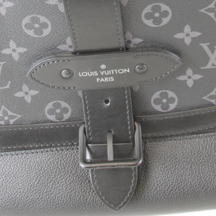 美品『USED』 
LOUIS VUITTON ルイ・ヴィトン 
 ソミュールメッセンジャー M45911 メッセンジャーバッグ 
モノグラムエクリプス/レザー ブラック 汚れにくい素材 高級 クール ハイブランド