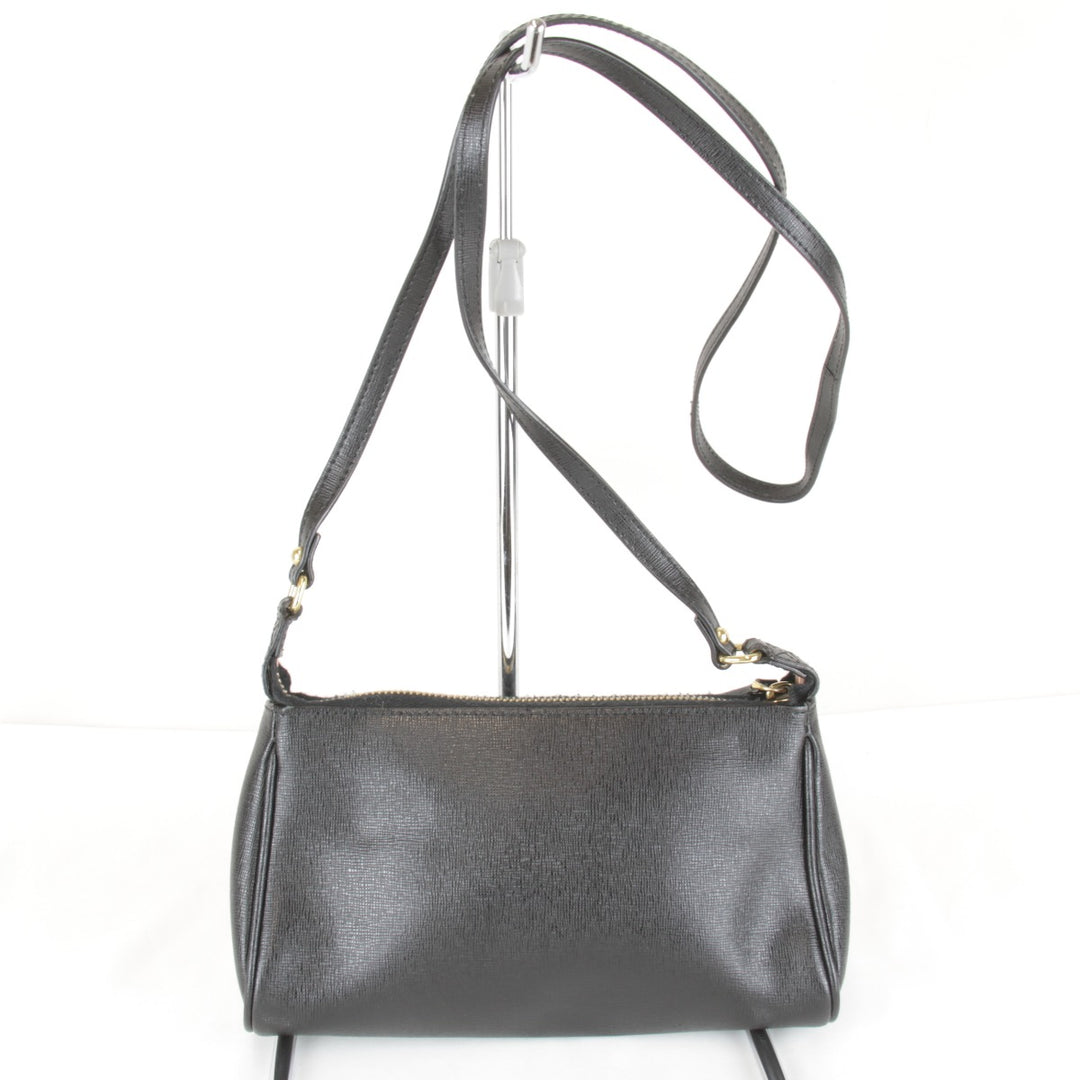 【価格改定】良品『USED』 
FENDI フェンディ 
 ポーチ ショルダーバッグ 
レザー ブラック