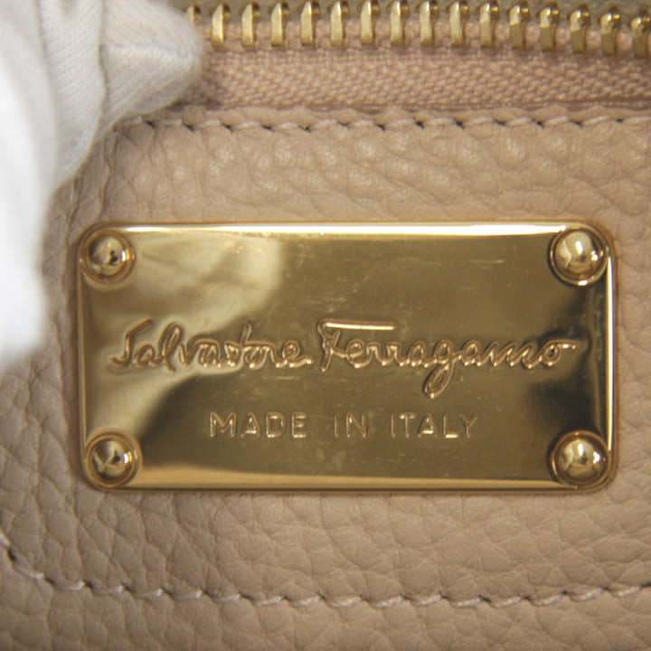 良品『USED』 
Salvatore Ferragamo フェラガモ 
 ハンドバッグ 
レザー ピンク
