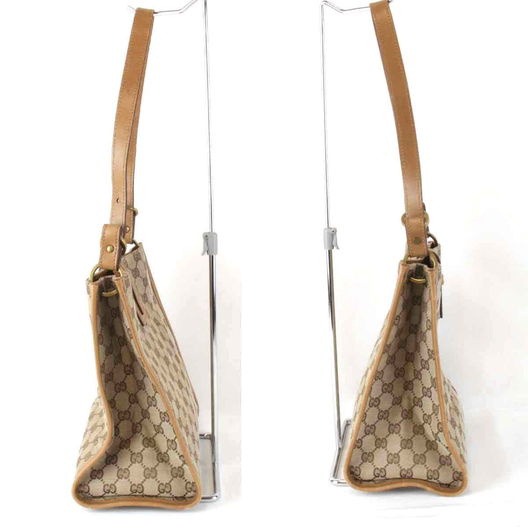 『USED』 
GUCCI グッチ 
 スクエア 110292 001998 ショルダーバッグ 
GGキャンバス ベージュ