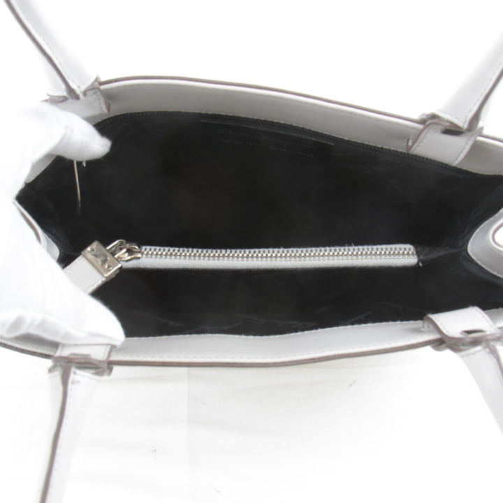 『USED』 
Salvatore Ferragamo フェラガモ 
 ガンチーニ AU-21-1237 トートバッグ 
レザー ベージュ×ホワイト