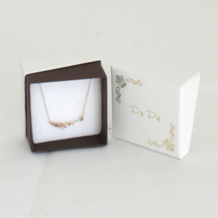 美品『USED』 K10 
 PePe フラワー ネックレス
 0.9g