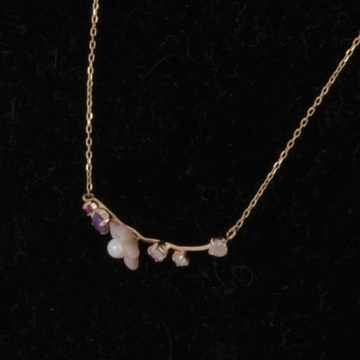 美品『USED』 K10 
 PePe フラワー ネックレス
 0.9g