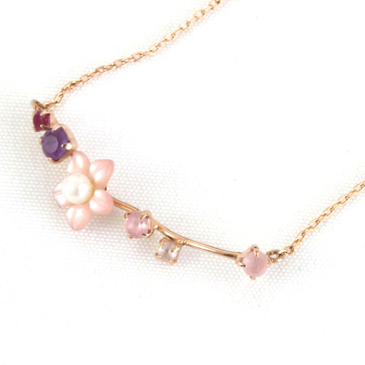 美品『USED』 K10 
 PePe フラワー ネックレス
 0.9g