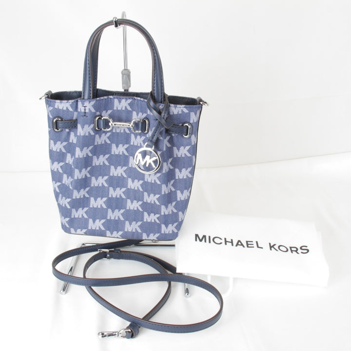極美品『USED』 
Michael Kors マイケルコース 
 MKシグネチャー ショルダーバッグ 
キャンバス/レザー ブルー