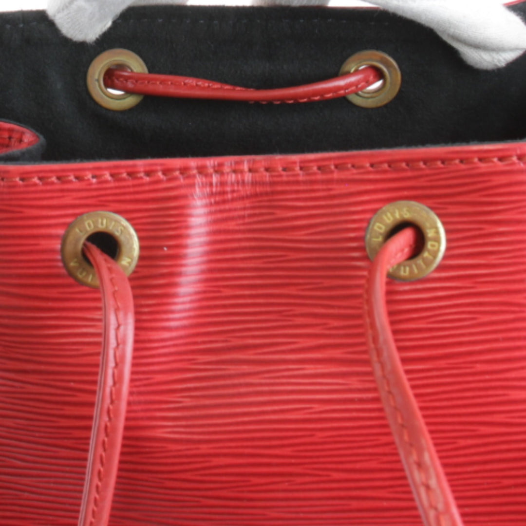 『USED』 
LOUIS VUITTON ルイ・ヴィトン 
 プチノエ M44107 ショルダーバッグ 
エピレザー レッド