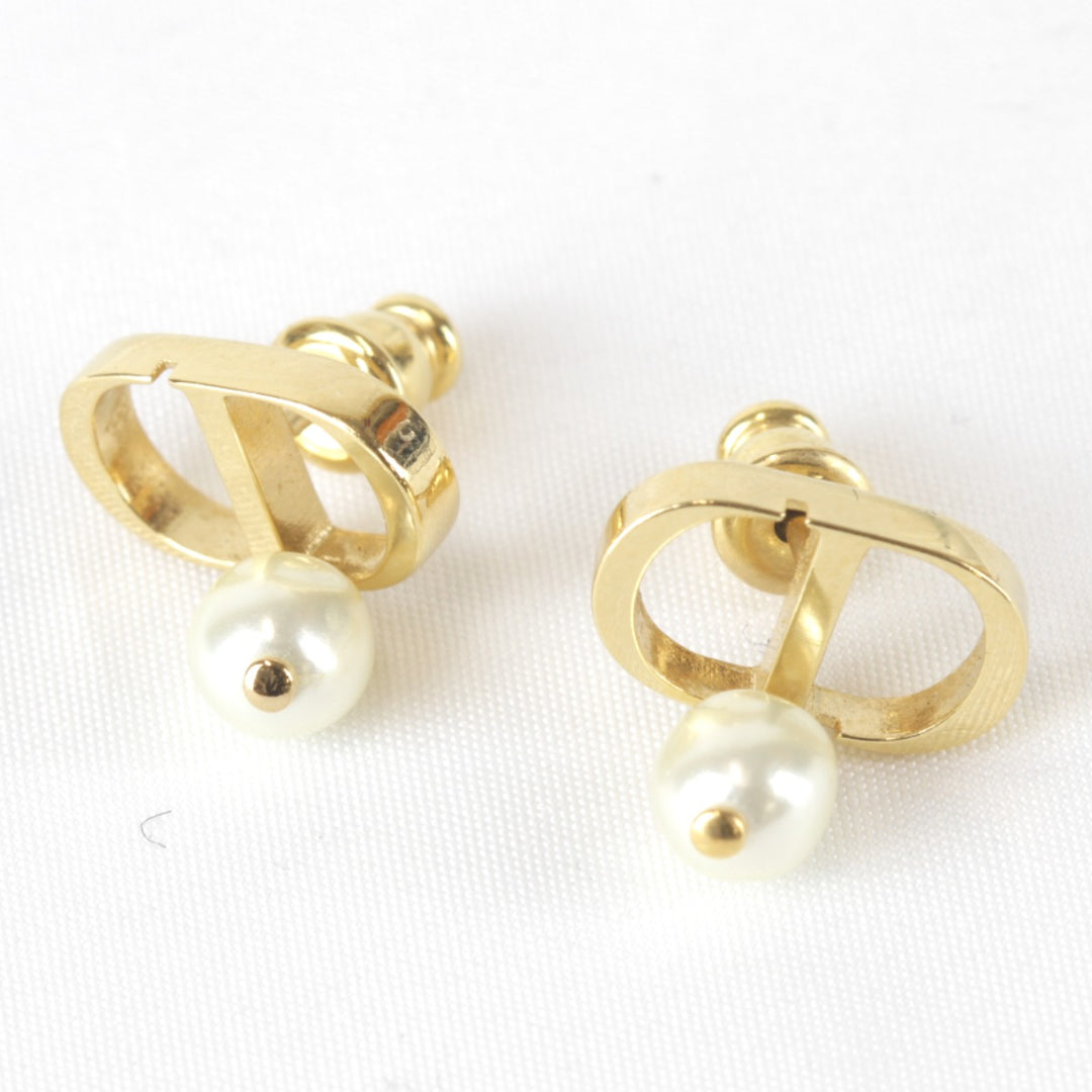 『USED』 メタル 
Christian Dior ロゴ パール ピアス