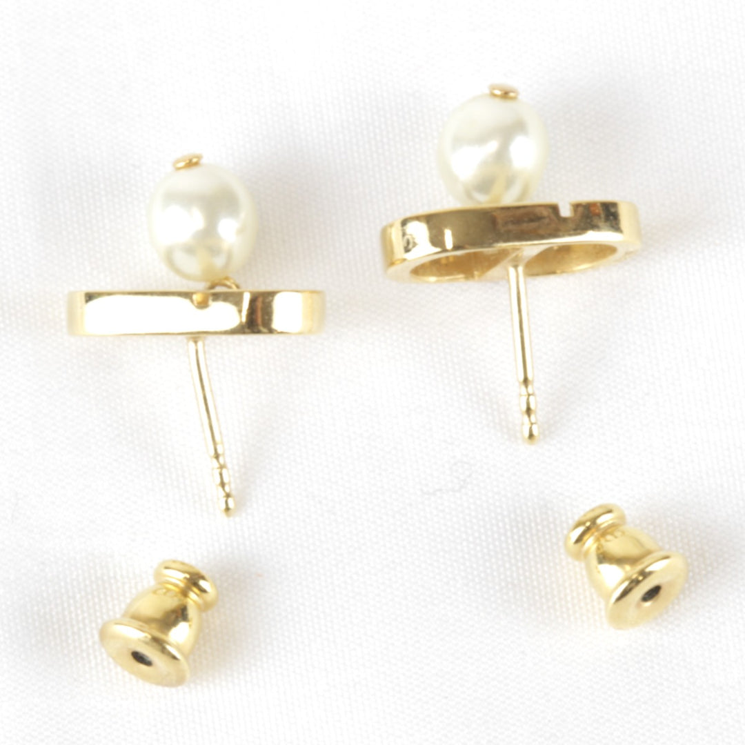 『USED』 メタル 
Christian Dior ロゴ パール ピアス